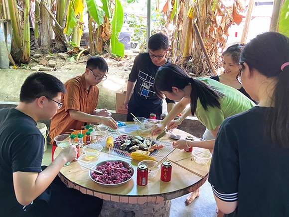 攜手共贏.jpg 攜手共贏.jpg