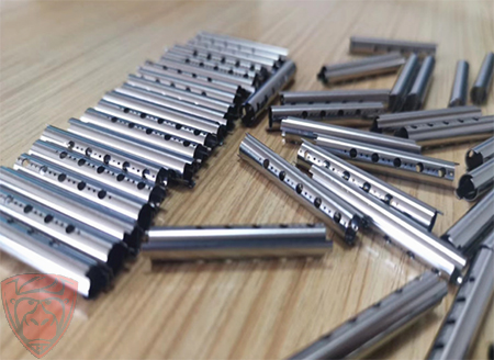 不銹鋼毛細管開槽打孔.jpg 不銹鋼毛細管開槽打孔.jpg