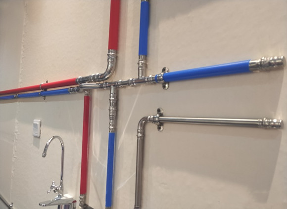 不銹鋼水管為什么要進行覆塑加工?.jpg 不銹鋼水管為什么要進行覆塑加工?.jpg