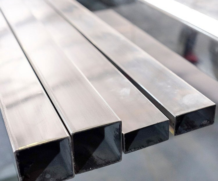 304不銹鋼精煉爐和中頻爐的區別.jpg 304不銹鋼精煉爐和中頻爐的區別.jpg