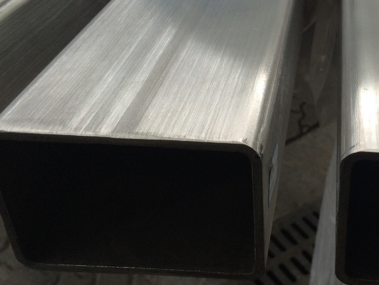 怎么清理厚壁不銹鋼管的油污.jpg 怎么清理厚壁不銹鋼管的油污.jpg